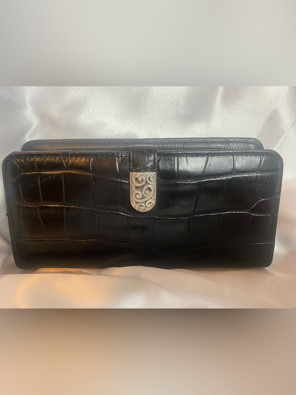 Brighton Black Croc-Embossed Leather Wallet with Silver Scroll Accent EUC
